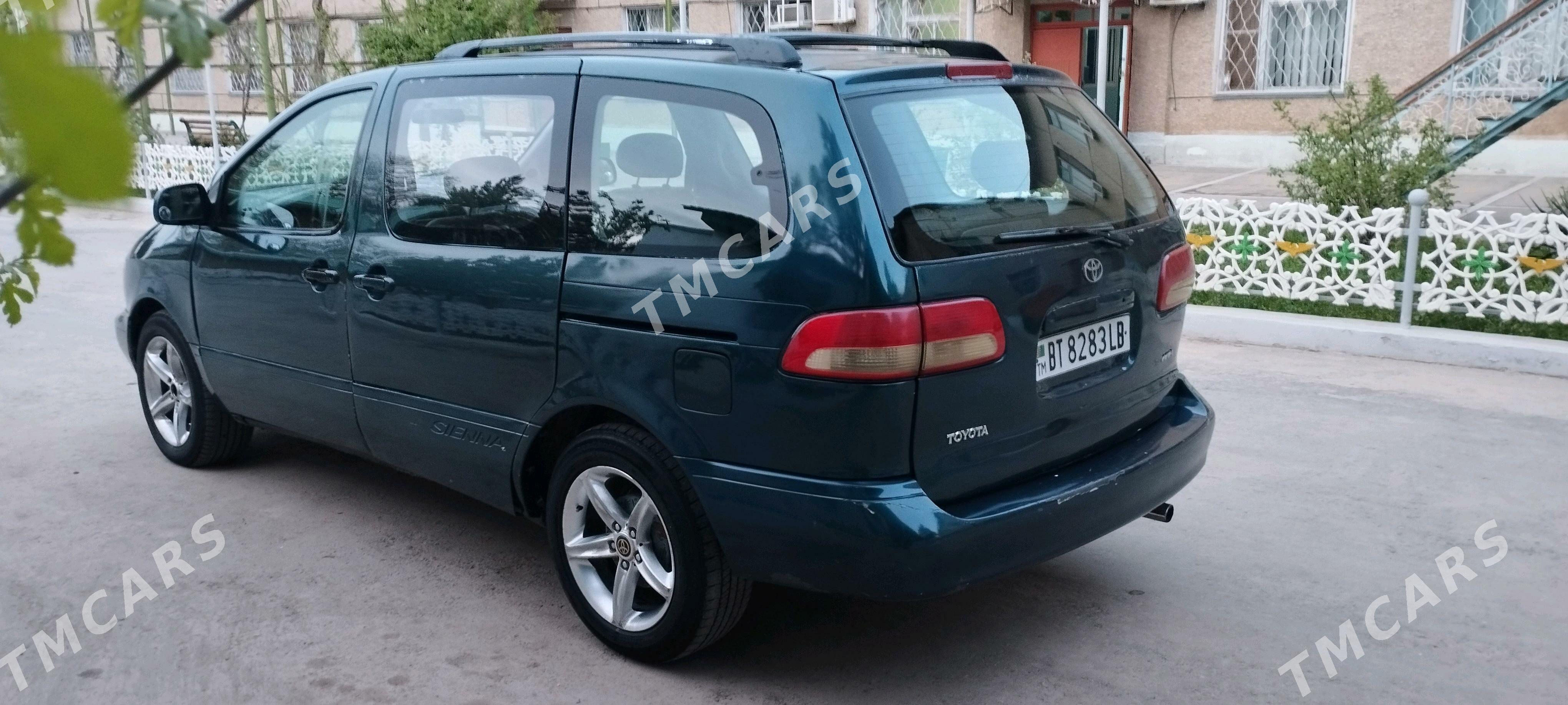 Toyota Sienna 1999 - 90 000 TMT - Çärjew - img 5