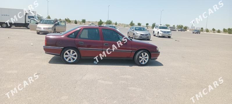 Opel Vectra 1992 - 40 000 TMT - Farap - img 2