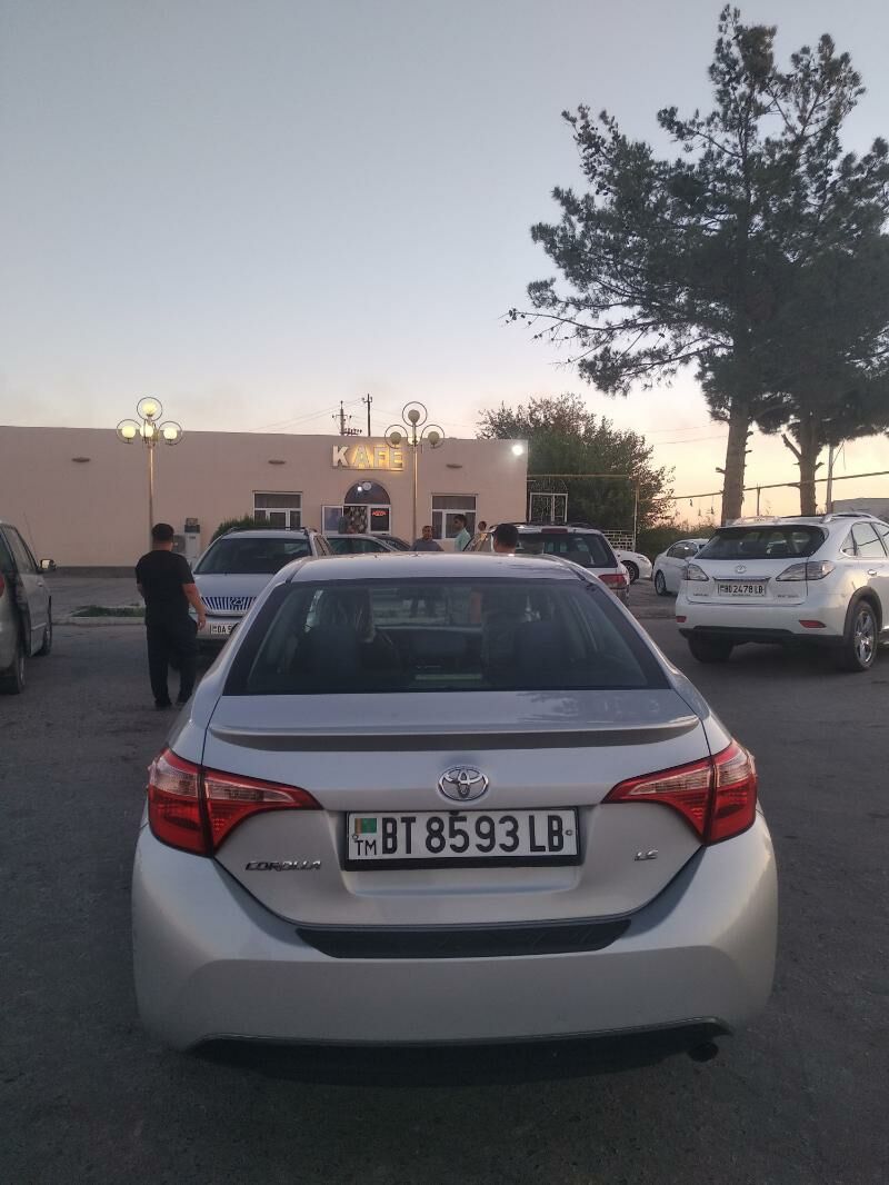 Toyota Corolla 2018 - 190 000 TMT - Türkmenabat - img 4