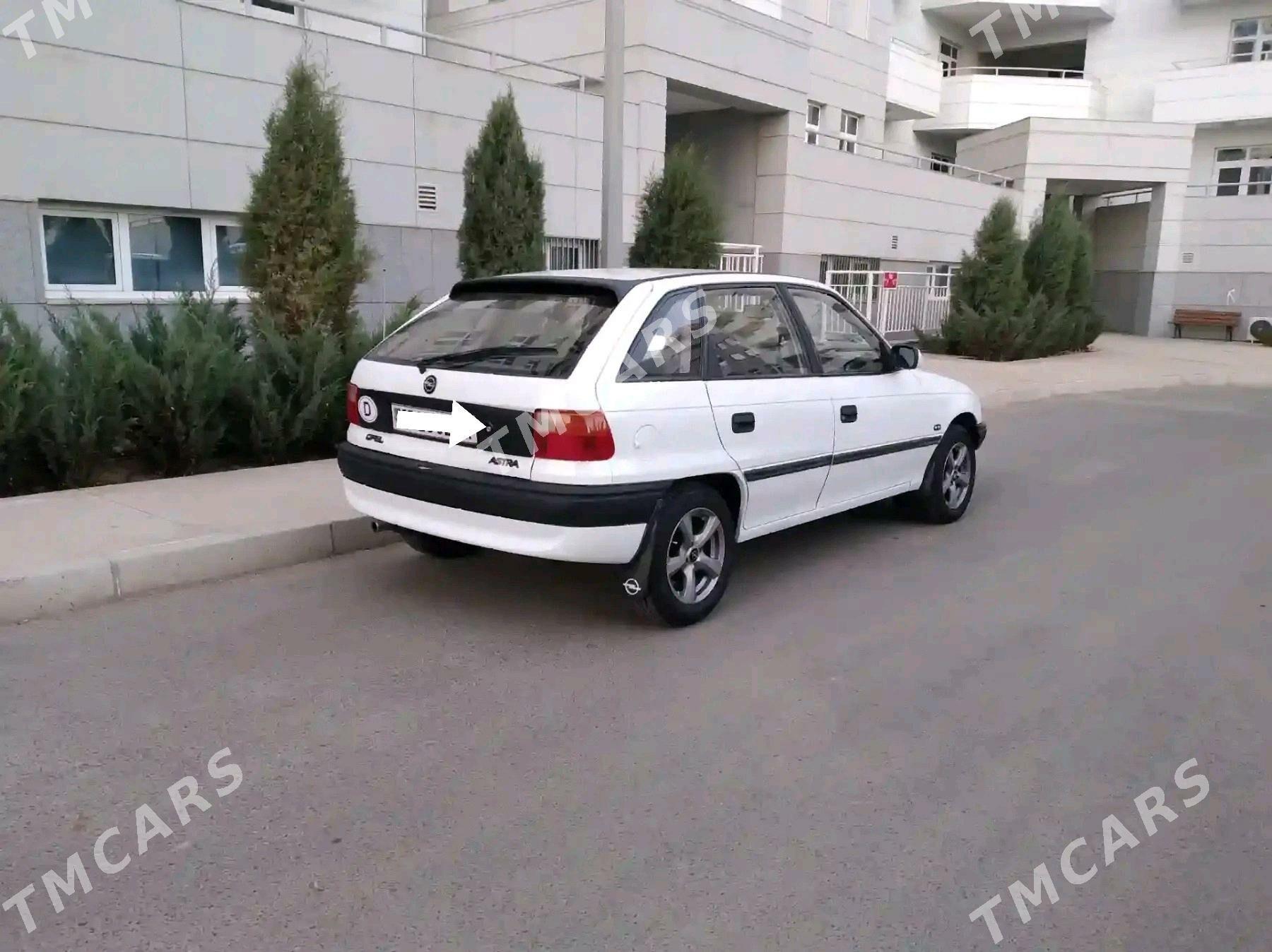 Opel Astra 1993 - 50 000 TMT - Балканабат - img 3