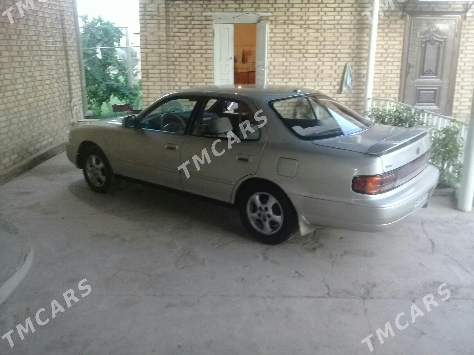 Toyota Camry 1993 - 66 000 TMT - Мары - img 3