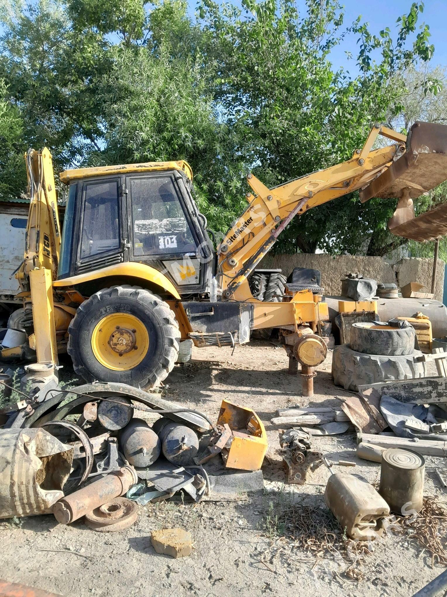 JCB 4CX ECO 1999 - 150 000 TMT - Ак-Бугдайский этрап - img 3