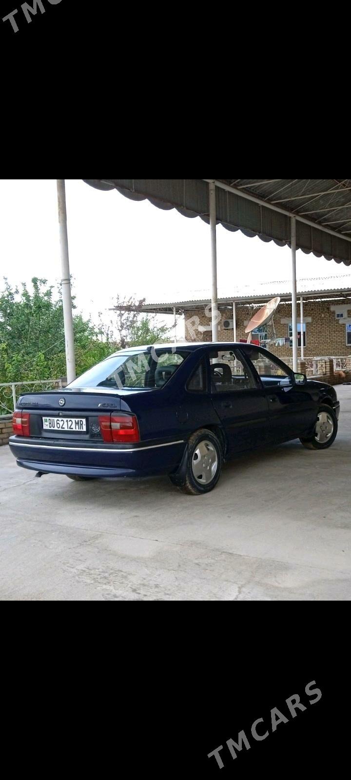 Opel Vectra 1993 - 52 000 TMT - Baýramaly - img 3