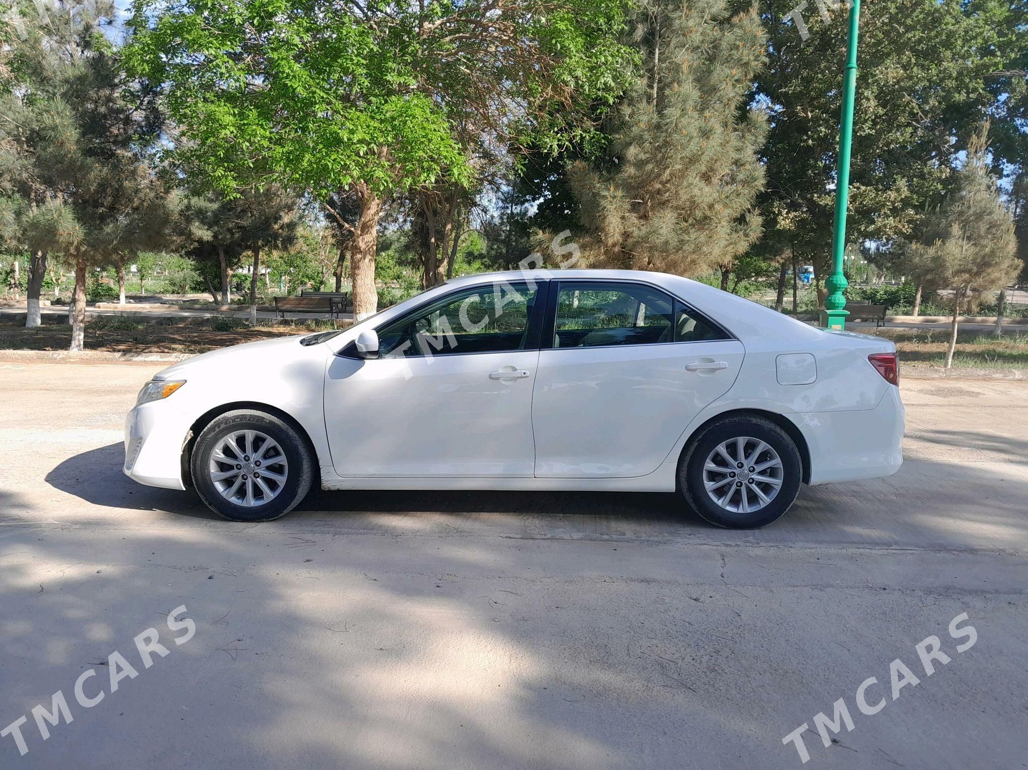 Toyota Camry 2012 - 159 000 TMT - Теджен - img 5