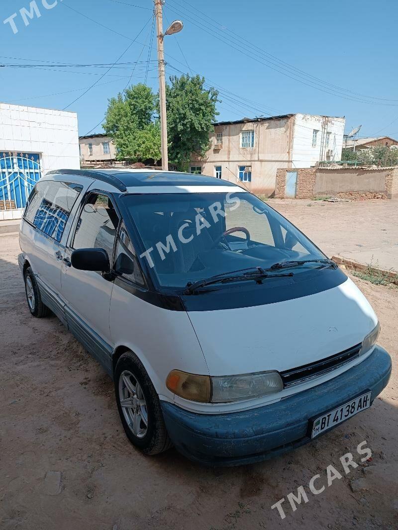 Toyota Previa 1993 - 45 000 TMT - Теджен - img 2