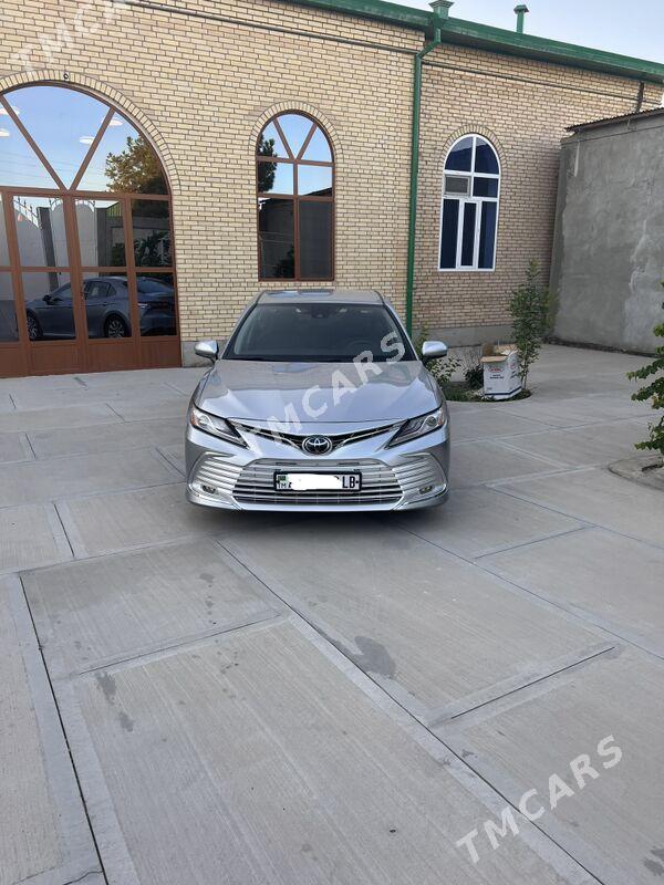 Toyota Camry 2019 - 300 000 TMT - Туркменабат - img 2