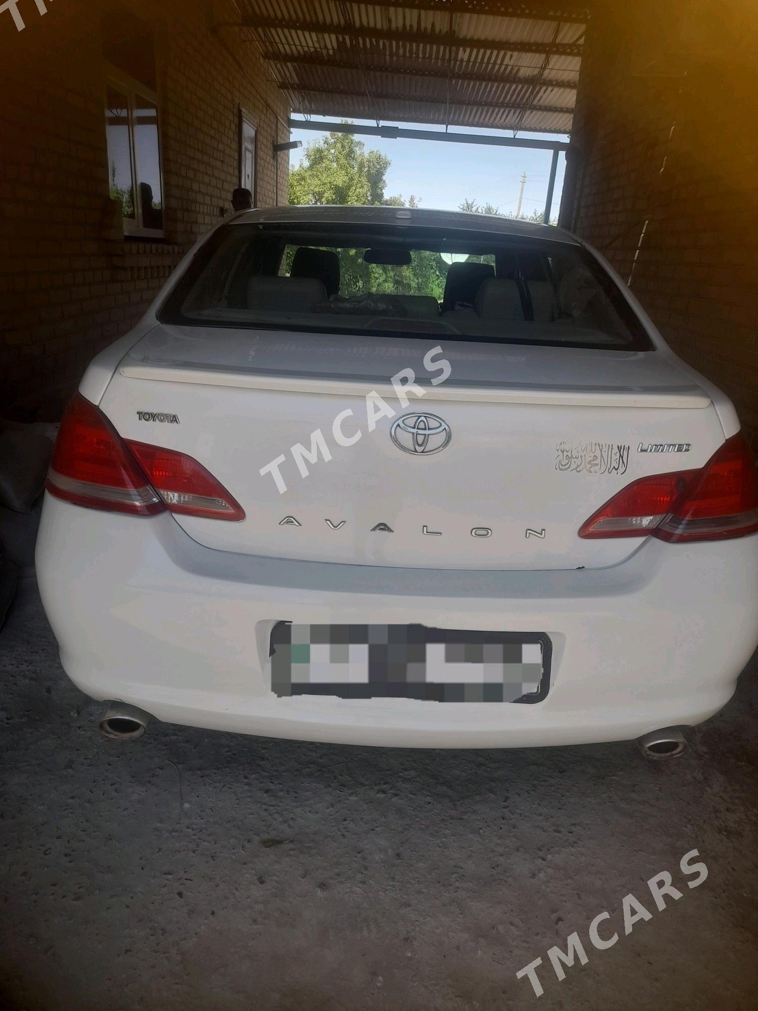 Toyota Avalon 2005 - 135 000 TMT - Garabekewül - img 3