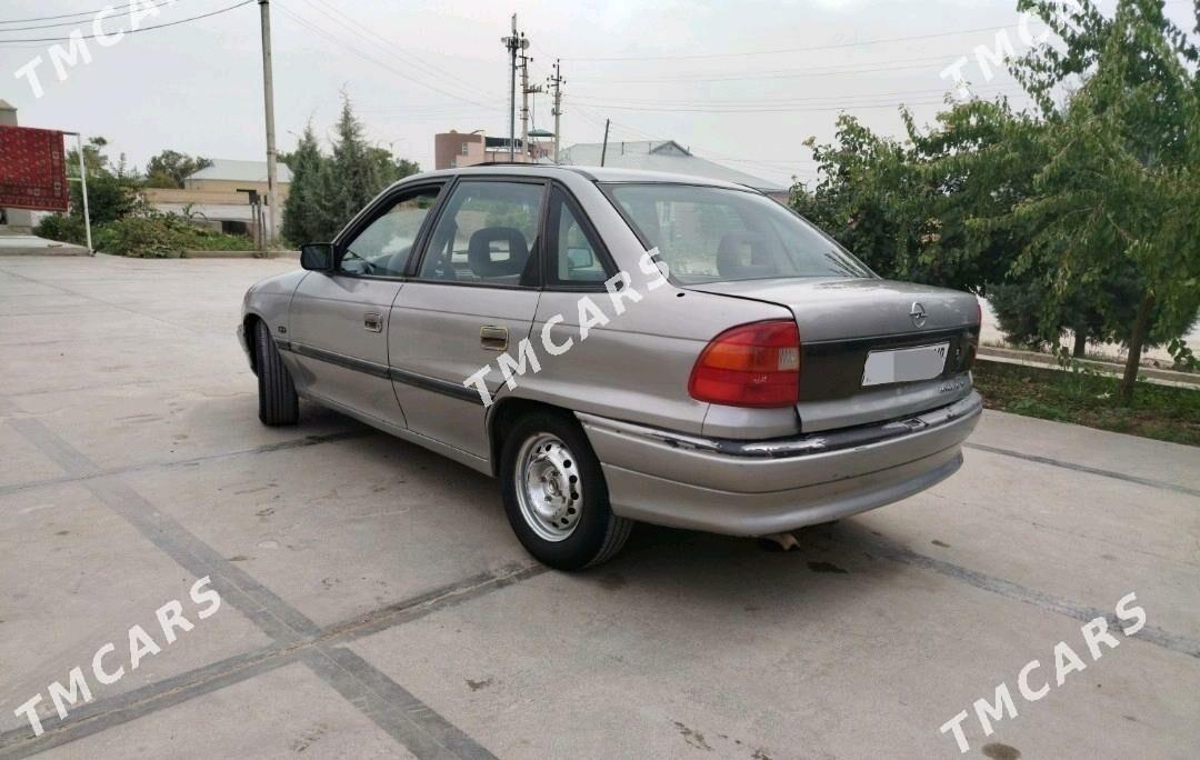 Opel Astra 1992 - 20 000 TMT - Мары - img 4