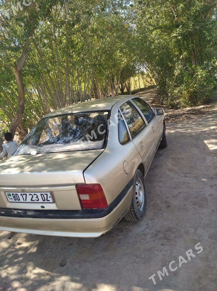 Opel Vectra 1990 - 16 000 TMT - Türkmenbaşy etr. - img 2