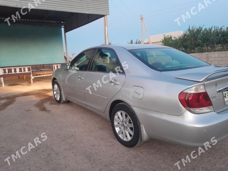 Toyota Camry 2004 - 145 000 TMT - Теджен - img 3