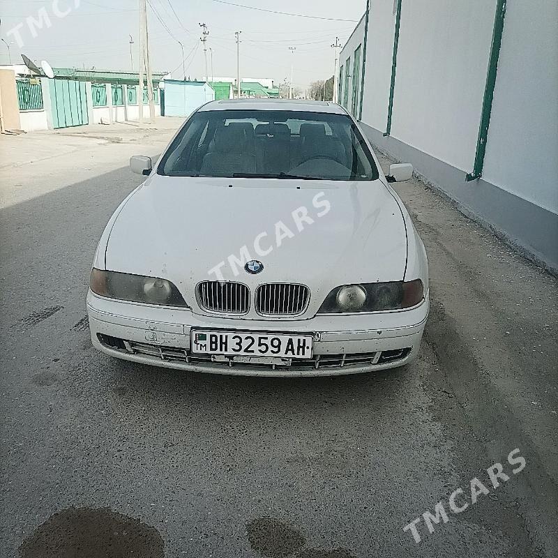BMW E39 1998 - 55 000 TMT - Aşgabat - img 5