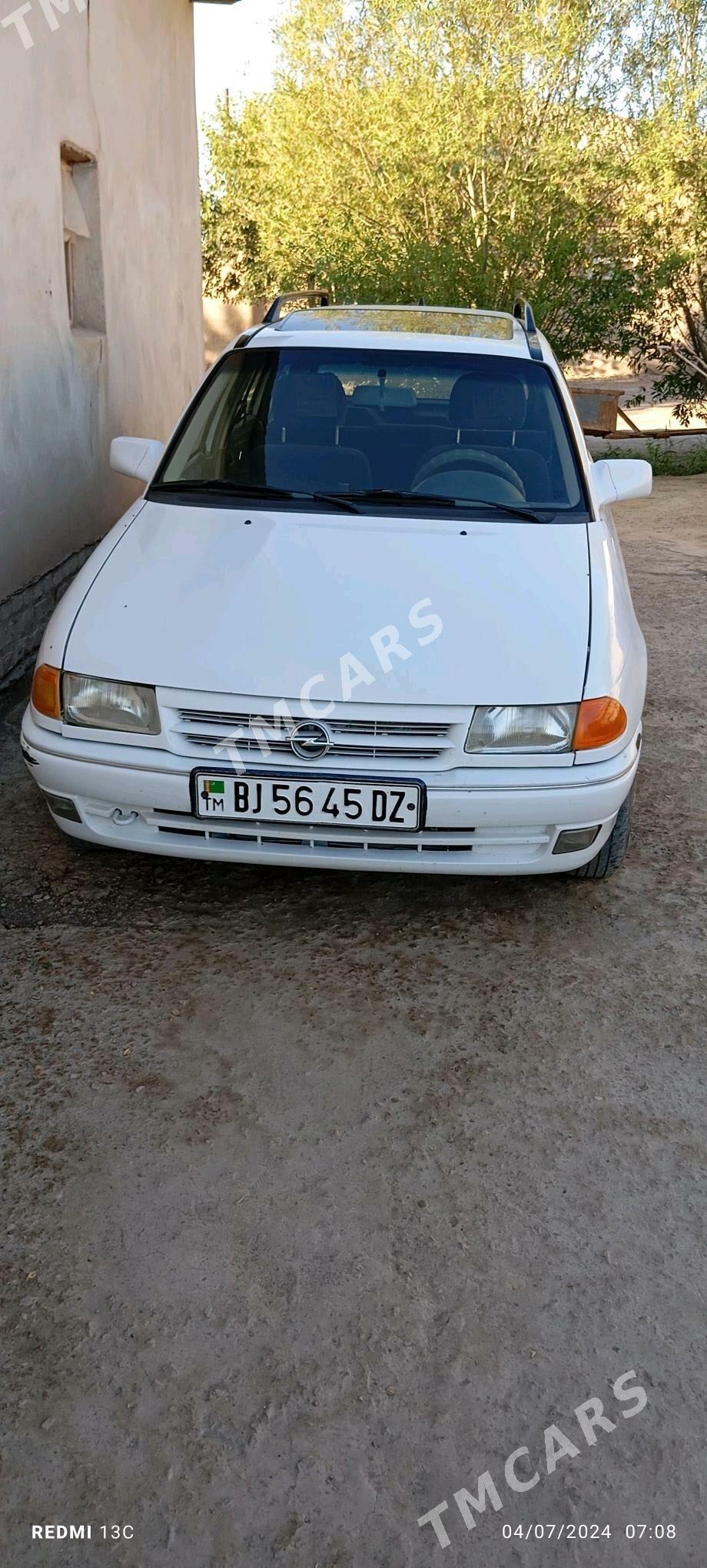 Opel Astra 1992 - 40 000 TMT - Gubadag - img 3