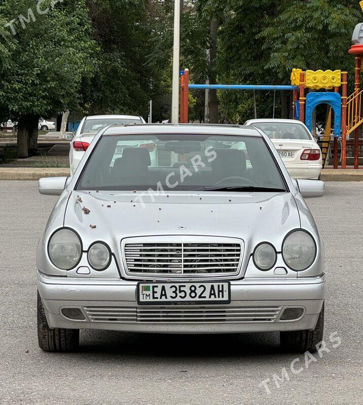 Mercedes-Benz E320 1997 - 68 000 TMT - Ашхабад - img 3