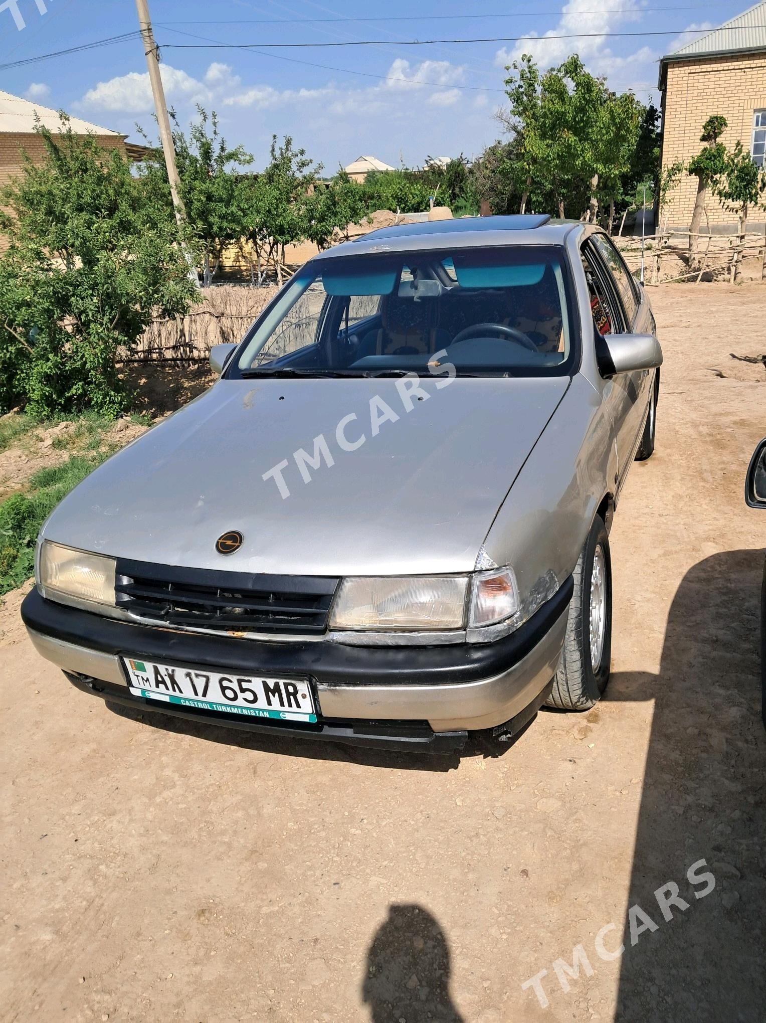 Opel Vectra 1991 - 26 000 TMT - Сакарчага - img 4