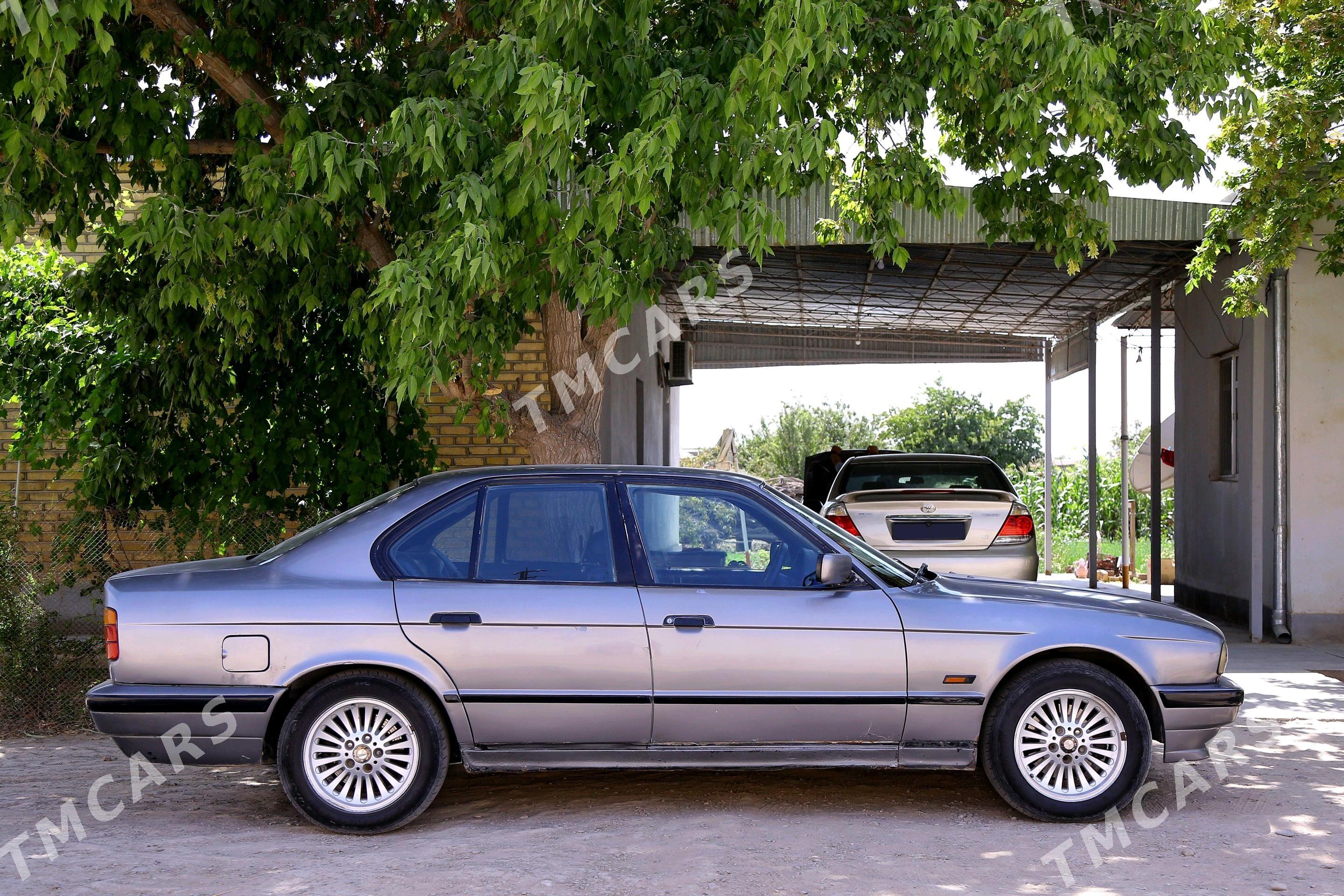 BMW 520 1992 - 42 000 TMT - Туркменгала - img 6