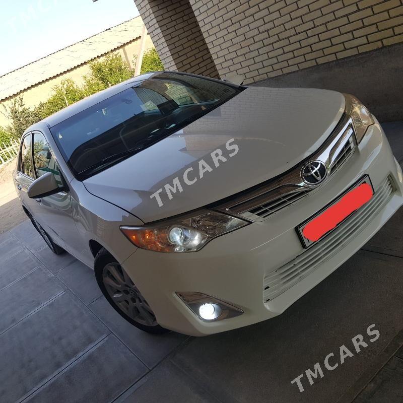 Toyota Camry 2012 - 175 000 TMT - Сакарчага - img 3