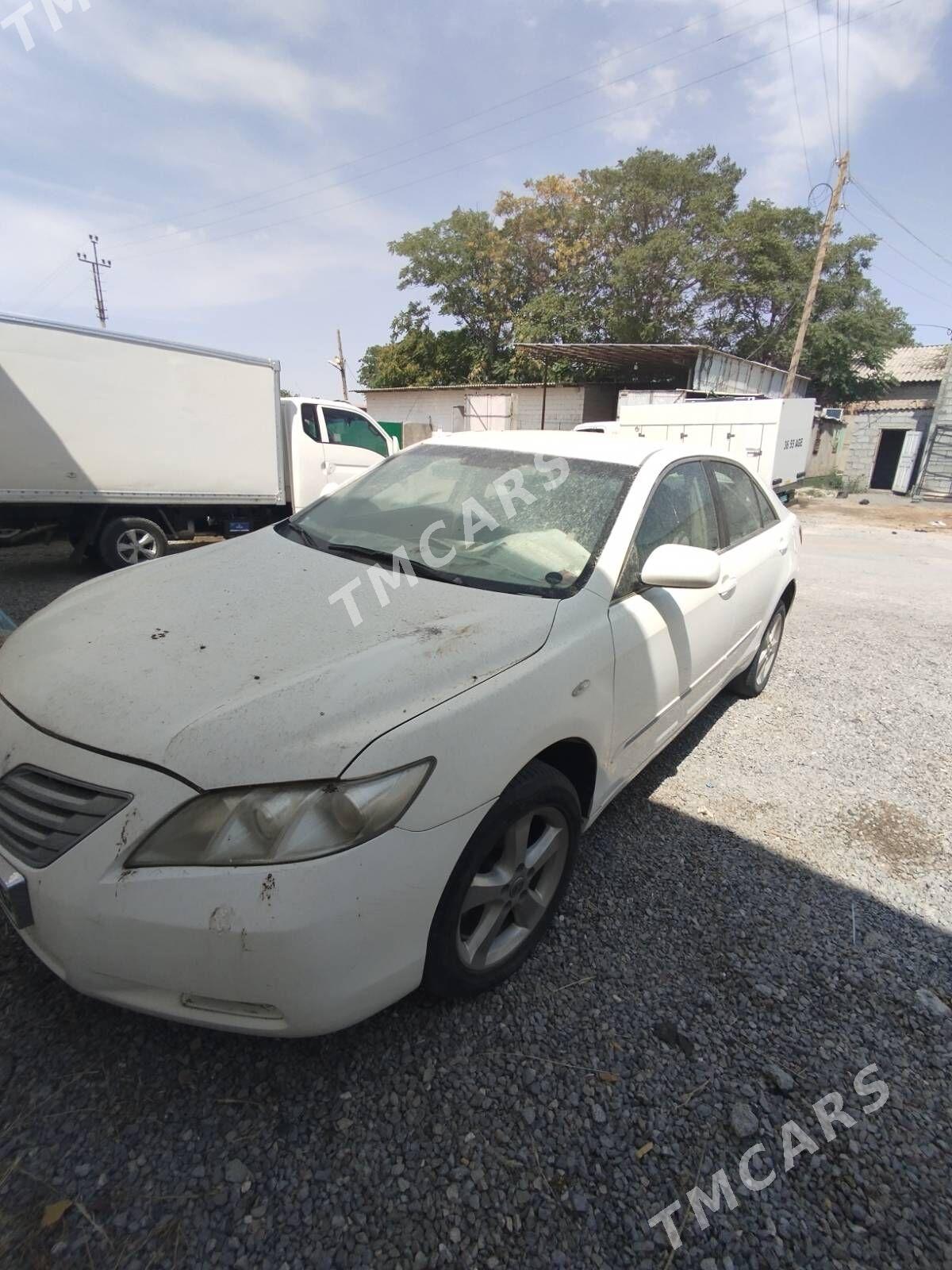 Toyota Camry 2009 - 85 000 TMT - Ак-Бугдайский этрап - img 2