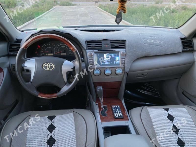 Toyota Camry 2008 - 120 000 TMT - Дянев - img 7