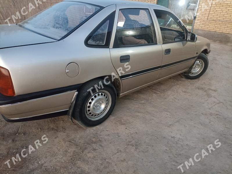 Opel Vectra 1991 - 28 000 TMT - Байрамали - img 8