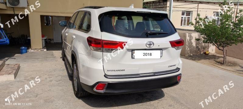 Toyota Highlander 2018 - 360 000 TMT - Ашхабад - img 4