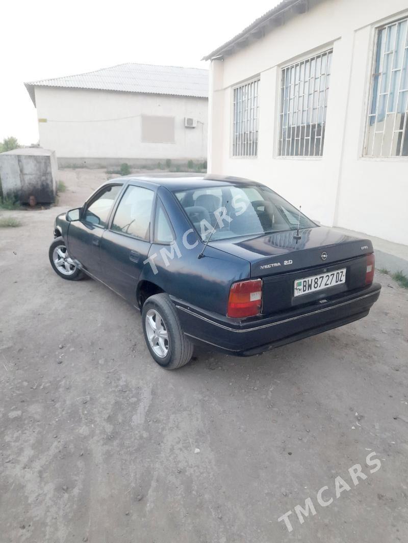 Opel Vectra 1993 - 28 000 TMT - Gubadag - img 3