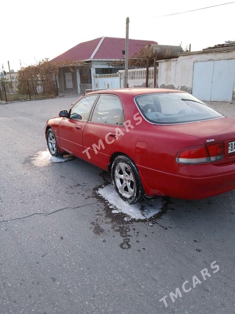 Mazda 626 1993 - 30 000 TMT - Балканабат - img 4