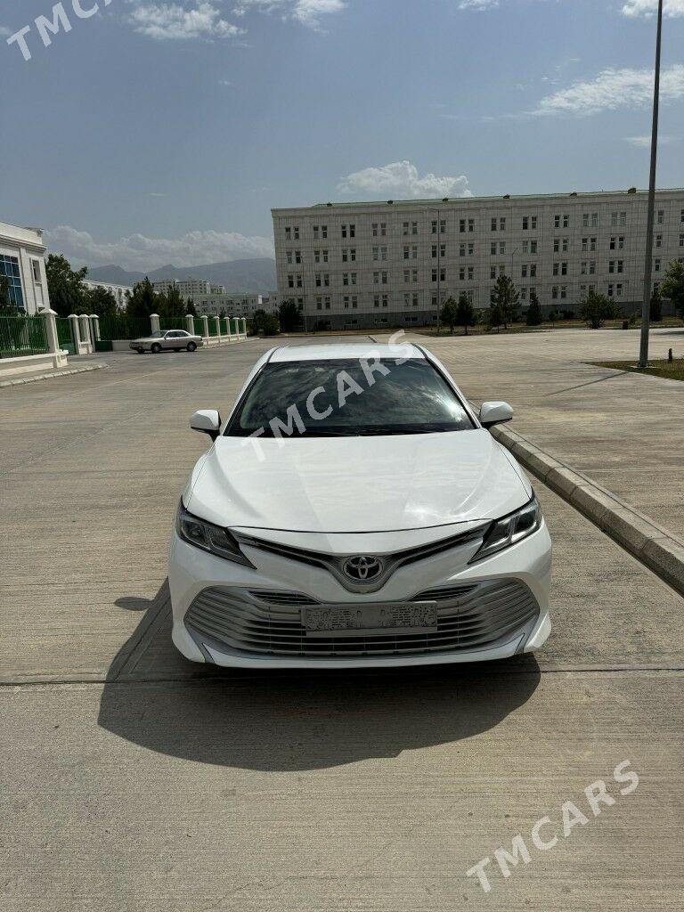Toyota Camry 2018 - 215 000 TMT - Кëши - img 6