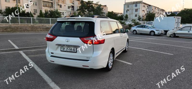 Toyota Sienna 2017 - 620 000 TMT - Гаудан "А" - img 4