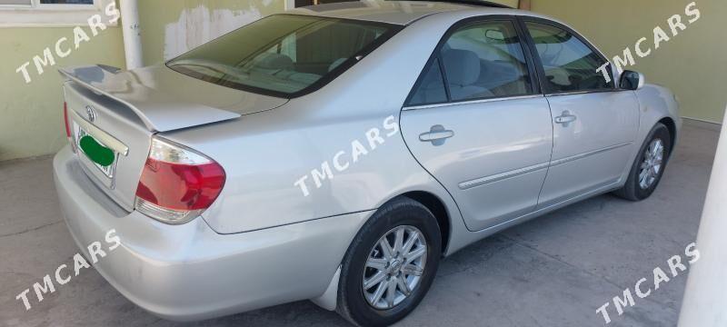 Toyota Camry 2004 - 130 000 TMT - Мары - img 3