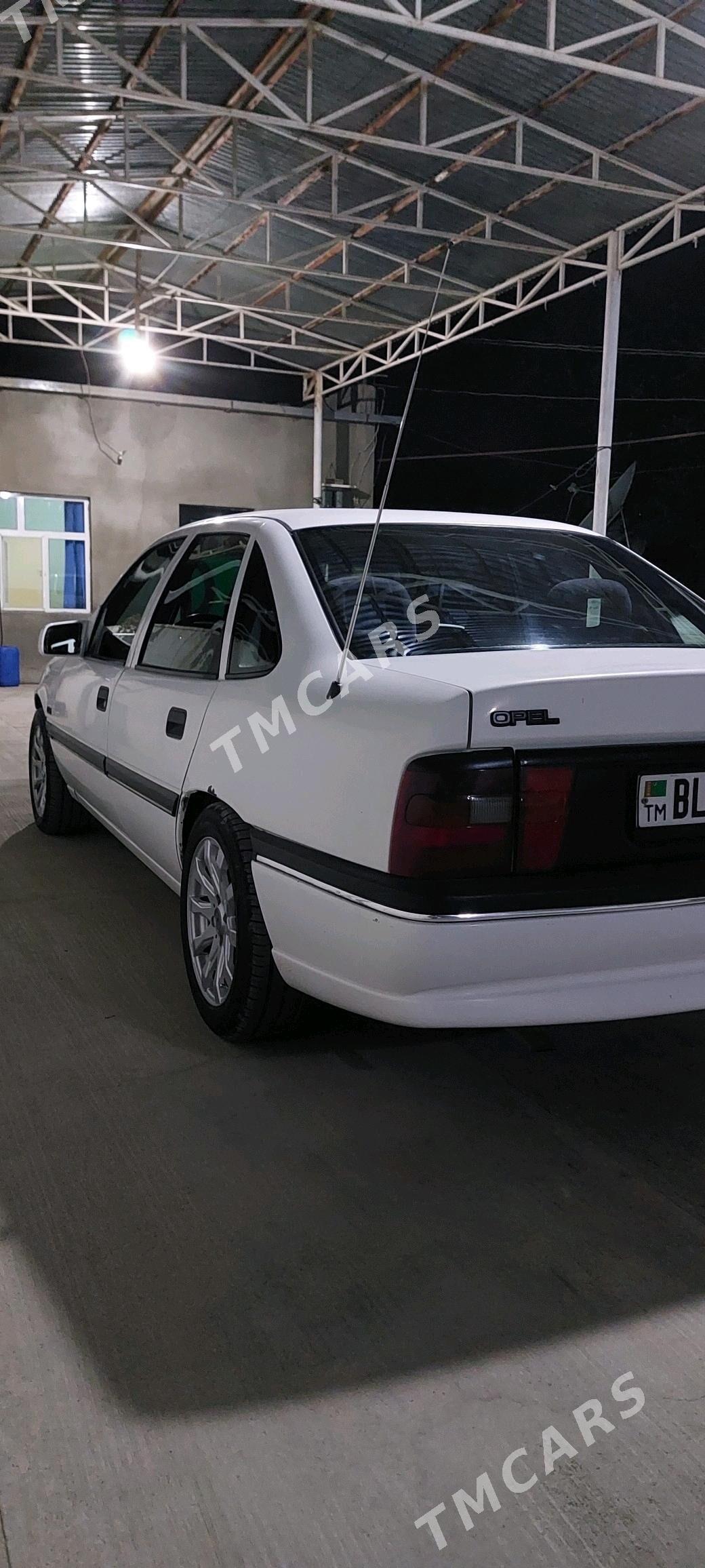 Opel Vectra 1993 - 40 000 TMT - Bäherden - img 5