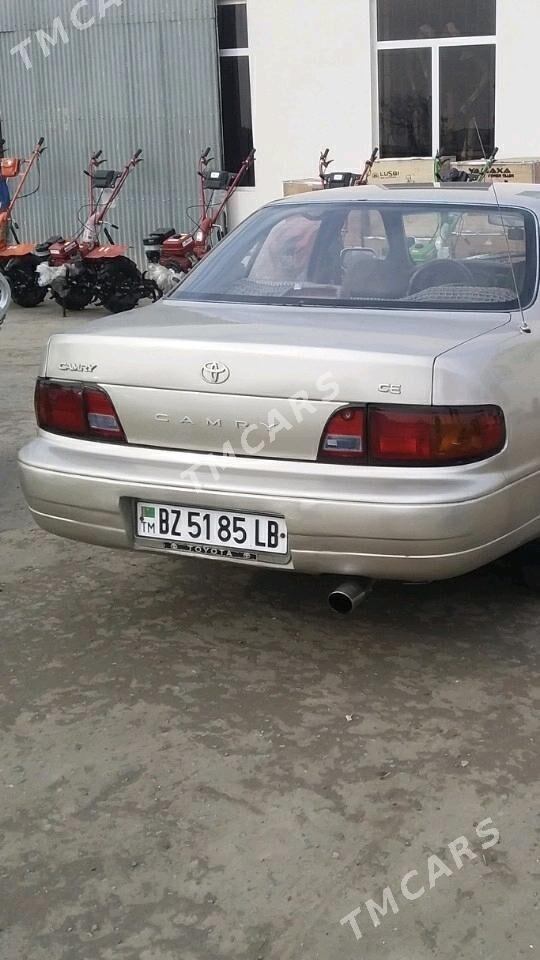 Toyota Camry 1995 - 72 000 TMT - Дянев - img 2