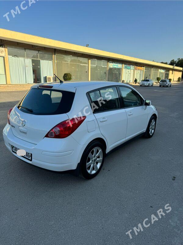 Nissan Versa 2010 - 113 000 TMT - Büzmeýin - img 5