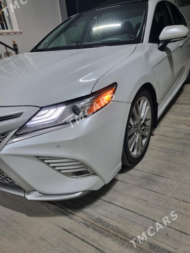 Toyota Camry 2018 - 395 000 TMT - Гёкдепе - img 2