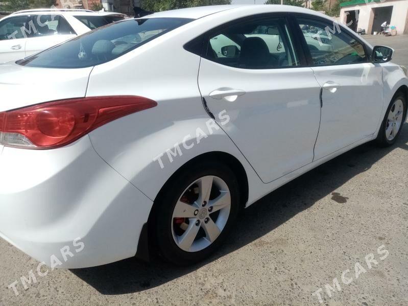 Hyundai Elantra 2011 - 125 000 TMT - Мары - img 5