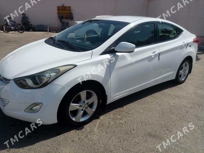 Hyundai Elantra 2011 - 125 000 TMT - Мары - img 6