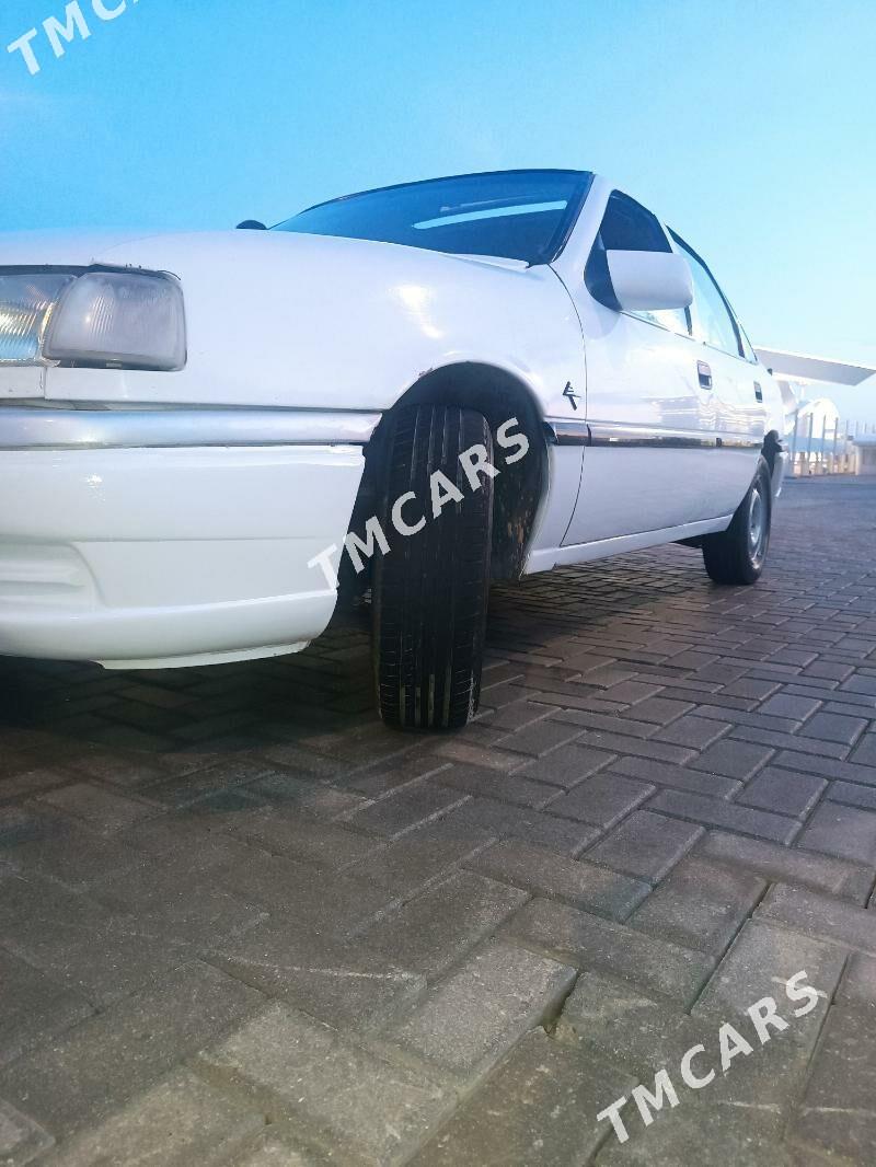 Opel Vectra 1995 - 35 000 TMT - Boldumsaz - img 5