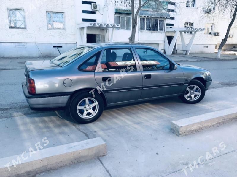 Opel Vectra 1992 - 22 000 TMT - Туркменабат - img 3