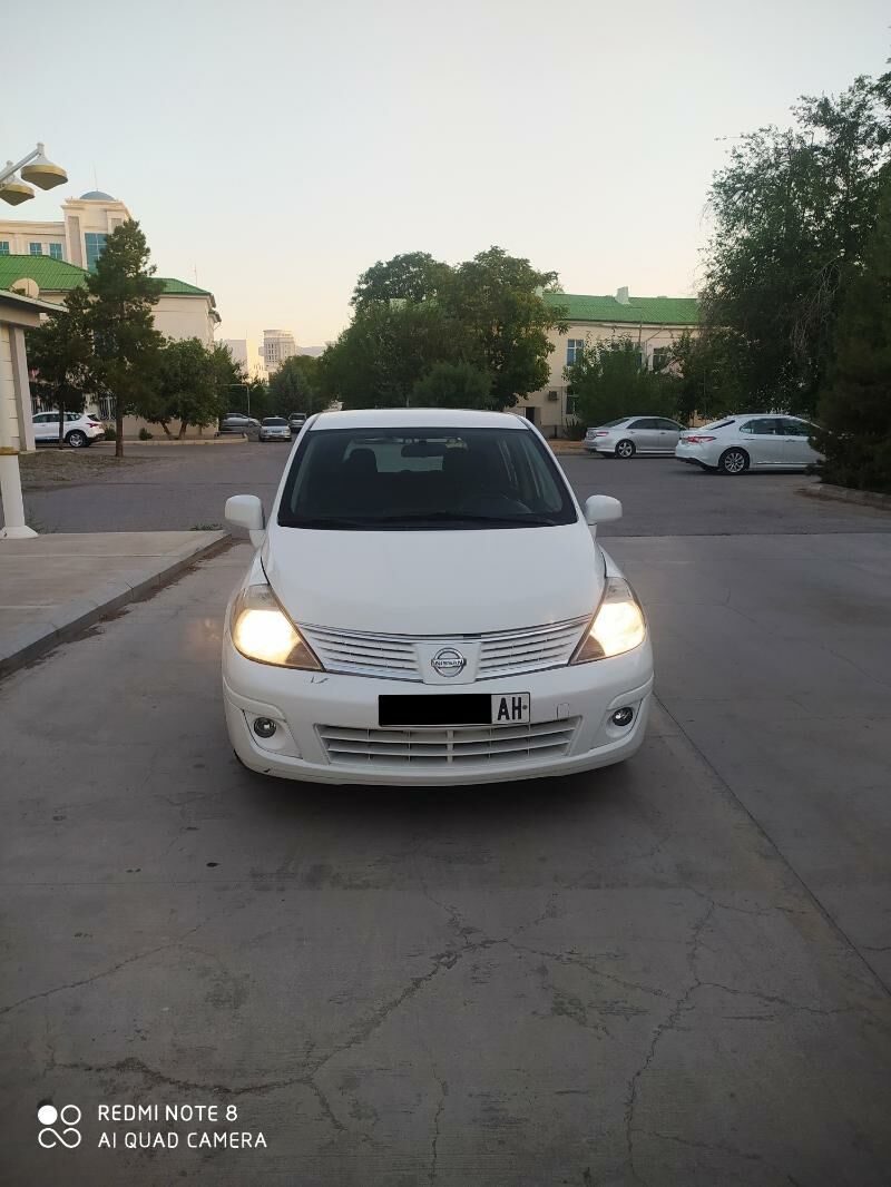 Nissan Versa 2010 - 100 000 TMT - Бахарден - img 9