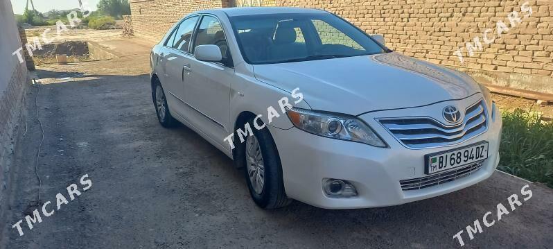 Toyota Camry 2010 - 115 000 TMT - Дашогуз - img 2