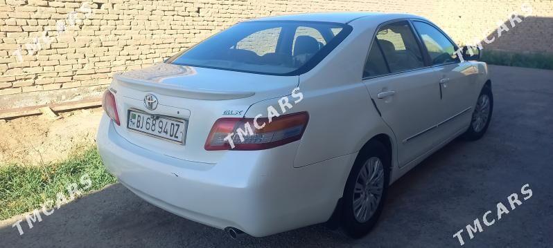 Toyota Camry 2010 - 115 000 TMT - Дашогуз - img 4