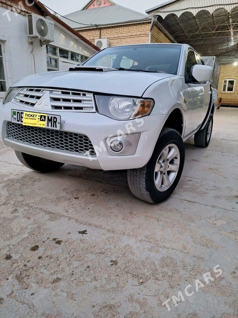 Mitsubishi L200 2010 - 160 000 TMT - Мары - img 2