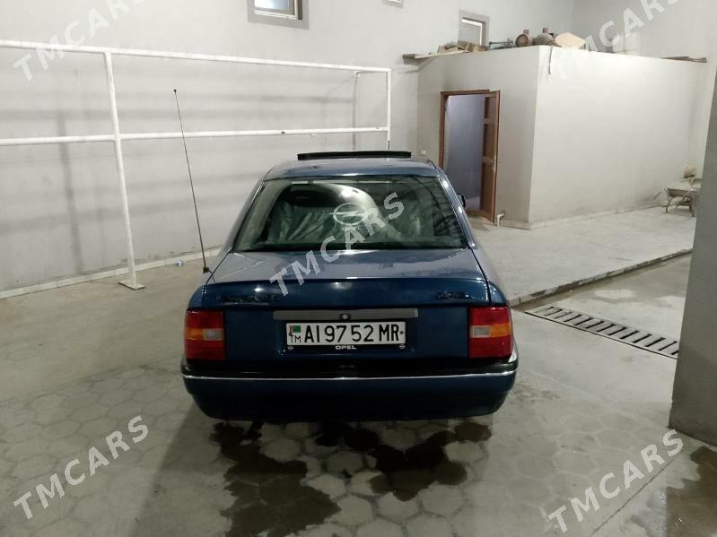 Opel Vectra 1991 - 35 000 TMT - Мары - img 3