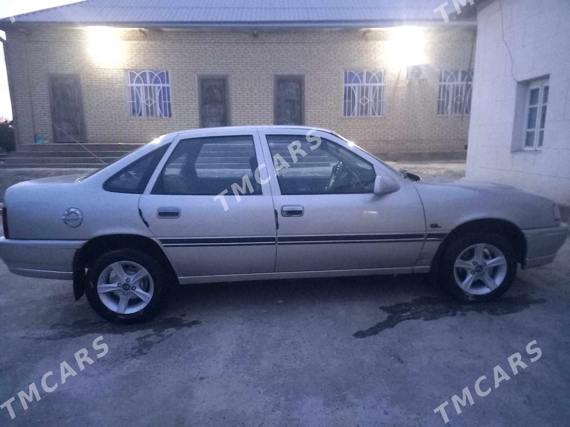 Opel Vectra 1992 - 40 000 TMT - Сакарчага - img 2