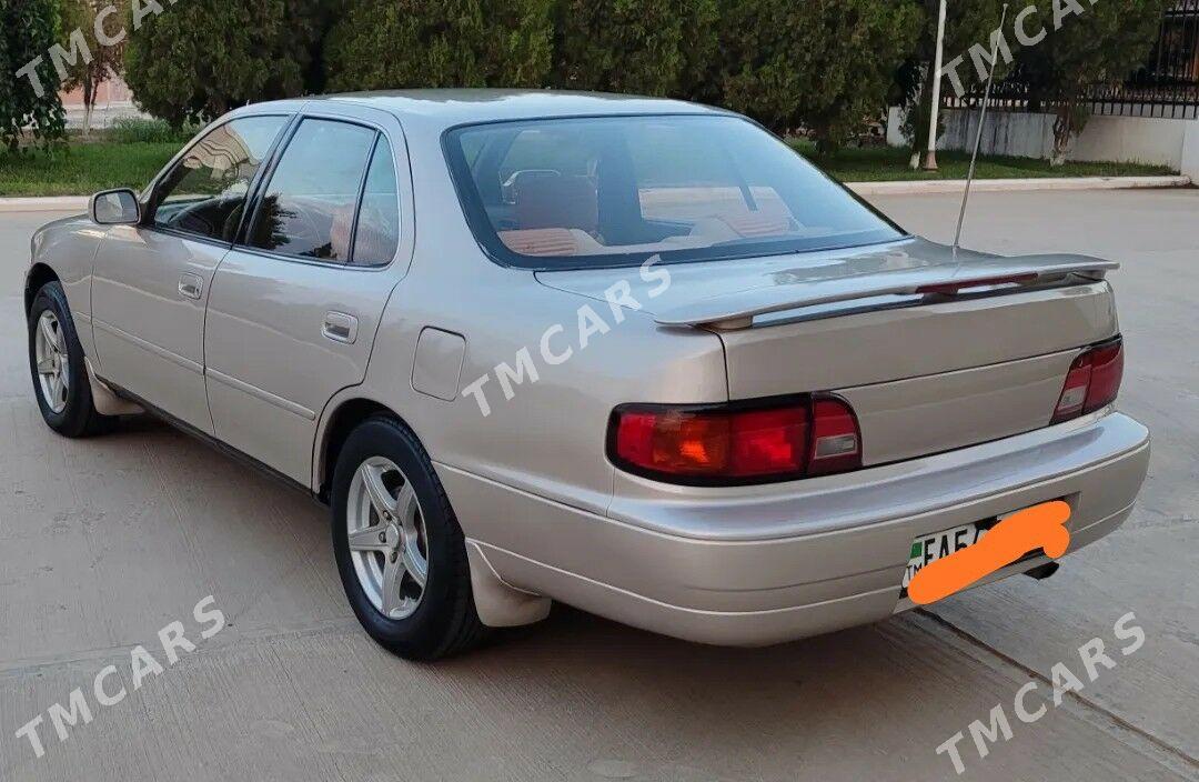 Toyota Camry 1996 - 35 000 TMT - Gazojak - img 3