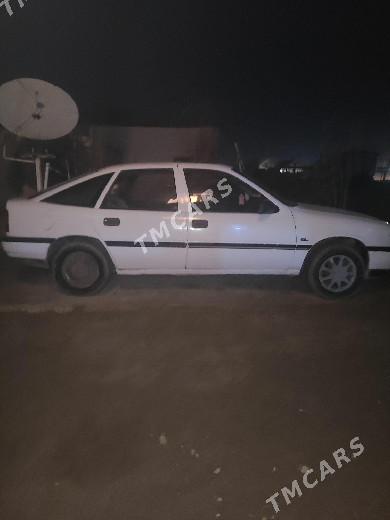 Opel Vectra 1991 - 22 000 TMT - Байрамали - img 3