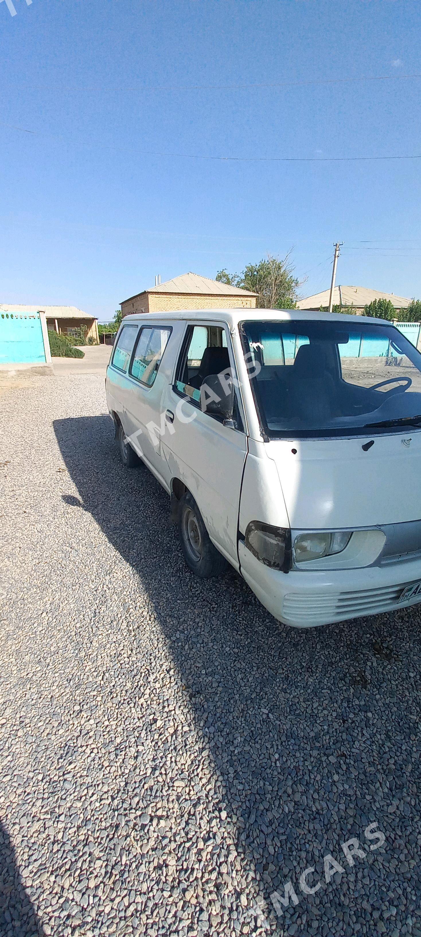 Toyota Town Ace 1995 - 20 000 TMT - Мары - img 4