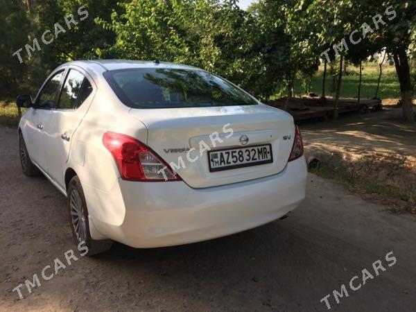 Nissan Versa 2012 - 82 000 TMT - Сакарчага - img 5