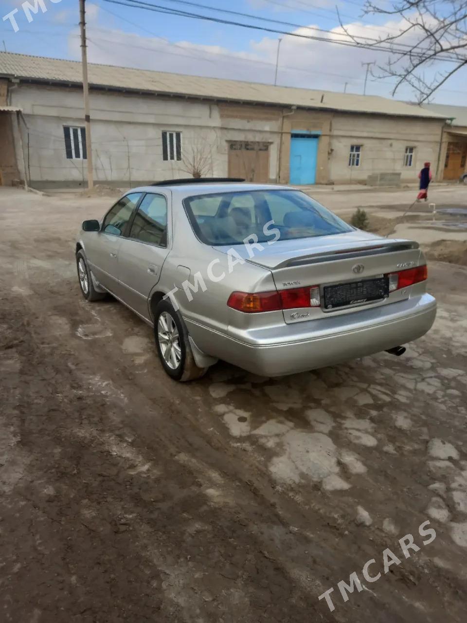 Toyota Camry 2001 - 130 000 TMT - Гурбансолтан Едже - img 3