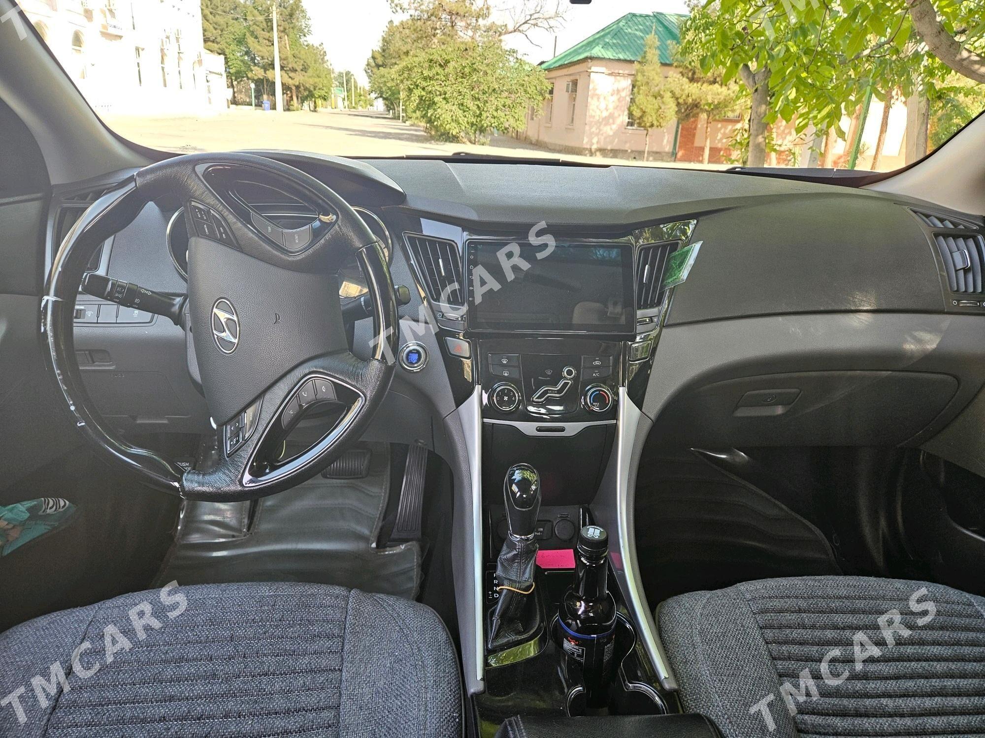 Hyundai Sonata 2011 - 130 000 TMT - Ашхабад - img 4