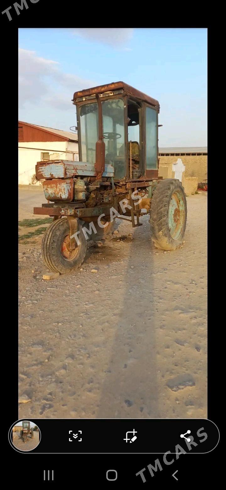 MTZ T-28 1990 - 18 000 TMT - Ýaşlyk - img 2